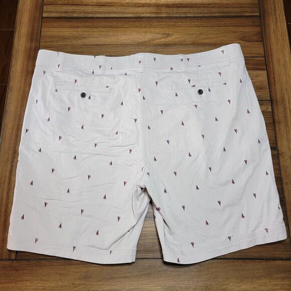 The Foundry Khaki Shorts w/ Sailboats - Size 50 - Picture 3 of 4
